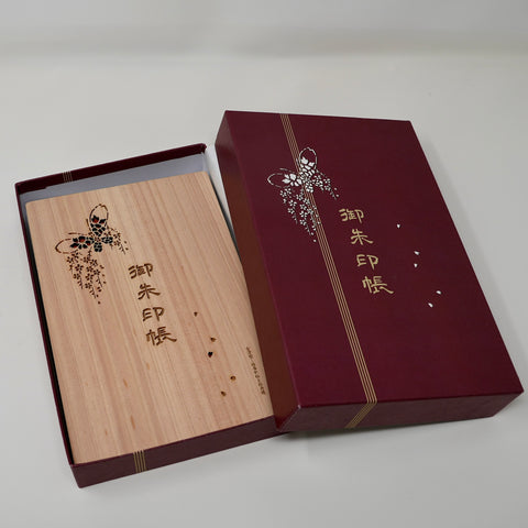 天然木の御朱印帳 サワラ 会津型〈しだれ桜と牡丹蝶〉